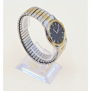 Citizen Watch 5500 S24361 Silver Gold Stainless St Quartz New Battery